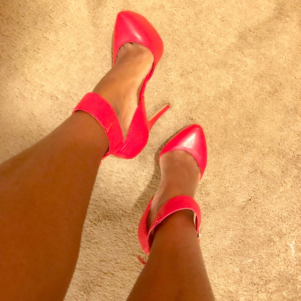 Red 👠 Heels